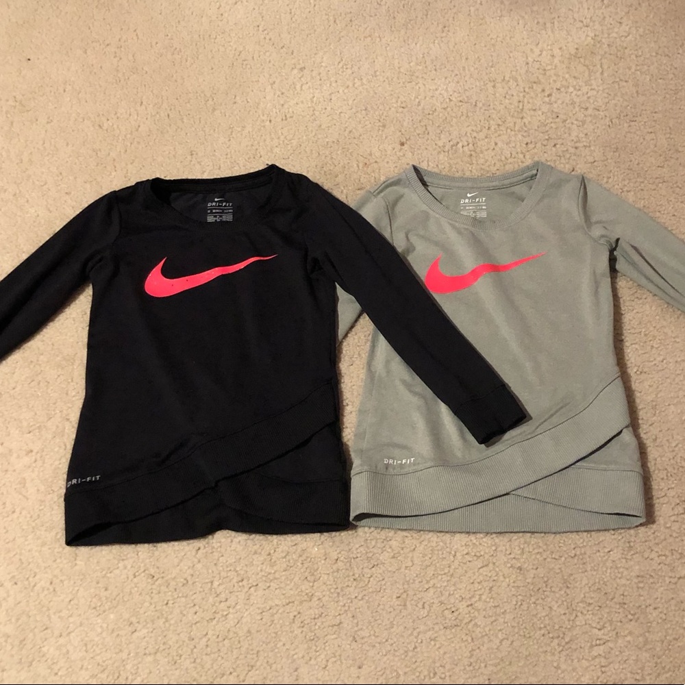 set of 2 girls size 3t nike sweatshirts